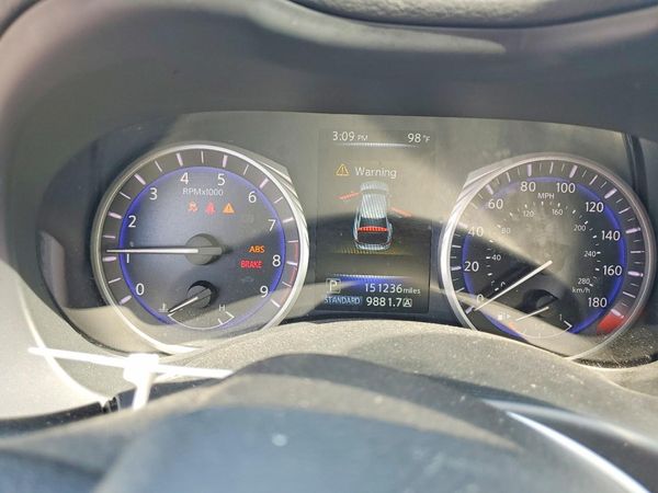 2015 INFINITI Q50