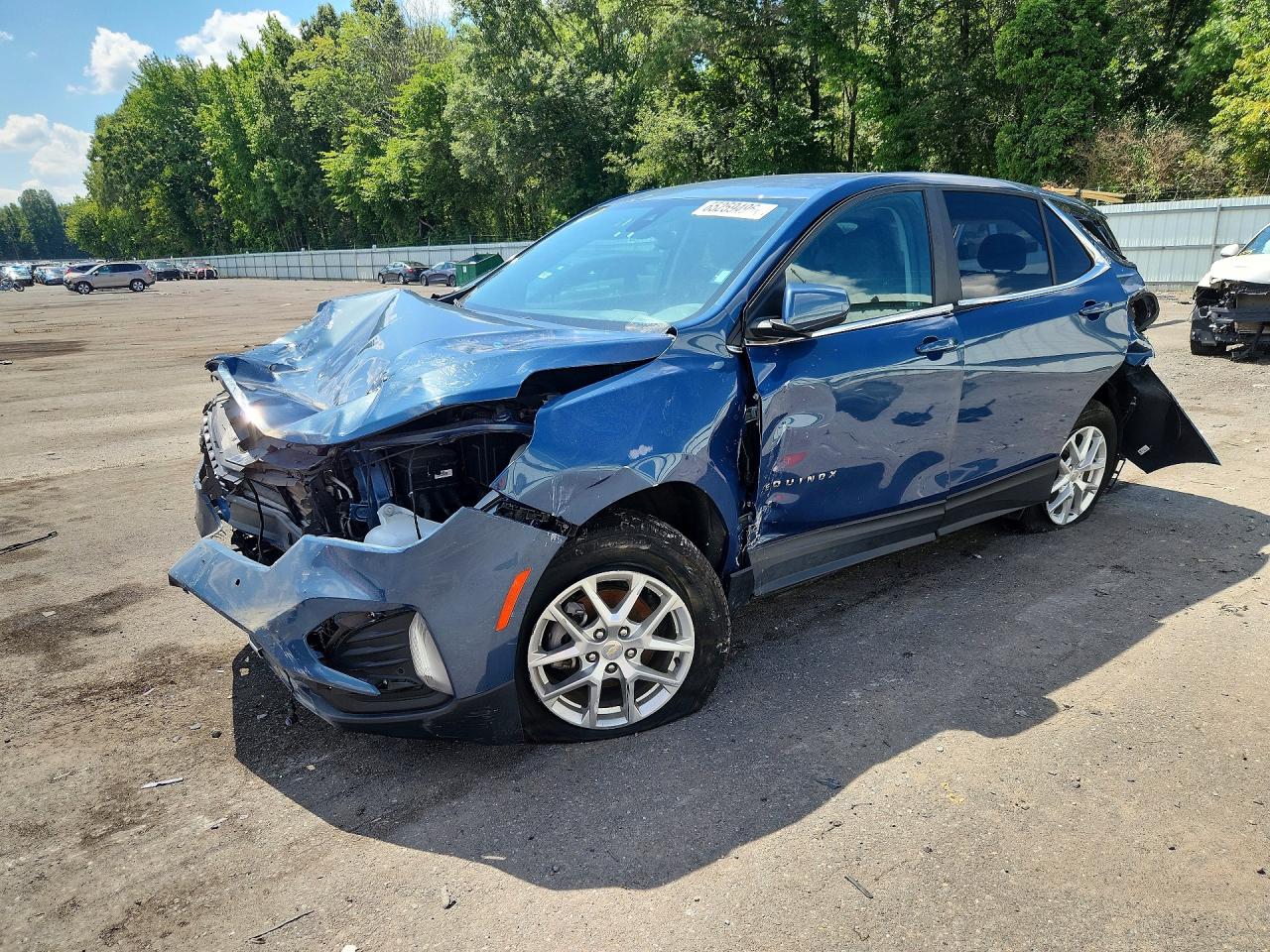 2024 CHEVROLET EQUINOX LT (1LT) — Front 3/4