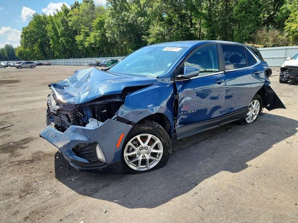 2024 CHEVROLET EQUINOX LT (1LT) — Front 3/4