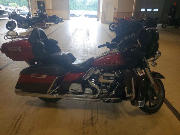 2019 HARLEY-DAVIDSON FLHTK