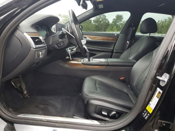 2019 BMW 740 xDrive