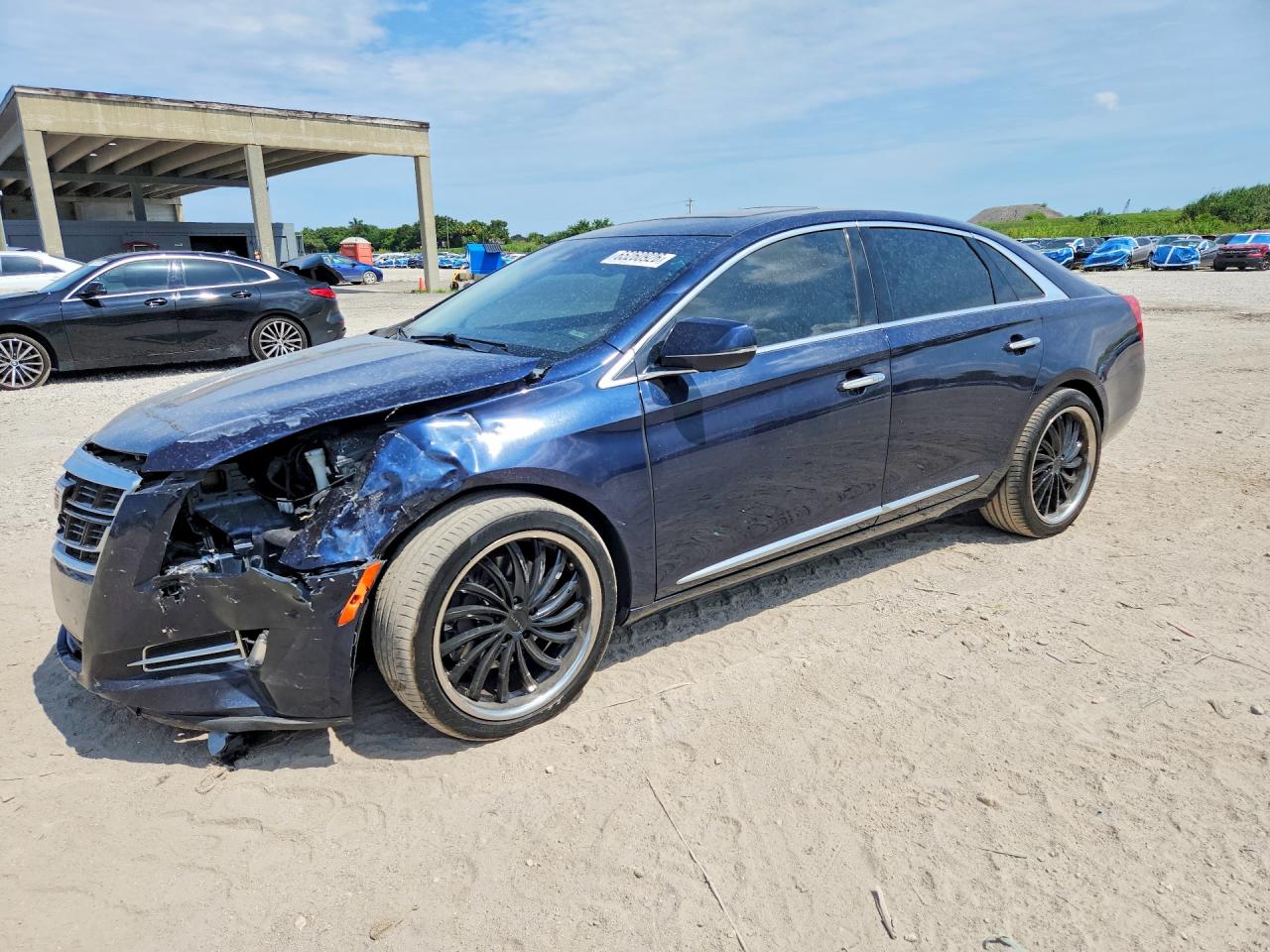 2017 CADILLAC XTS Luxury