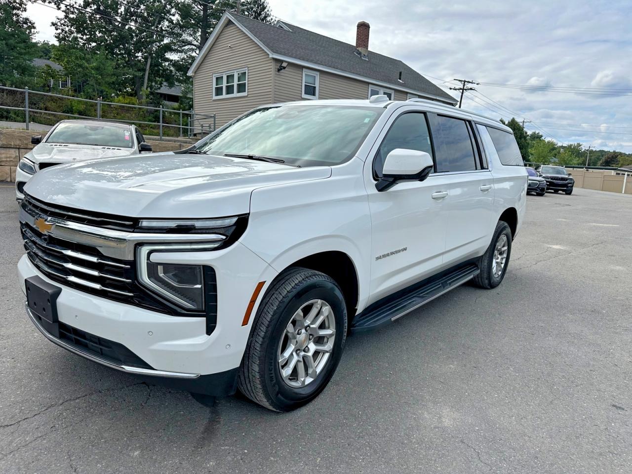 2025 CHEVROLET SUBURBAN LT