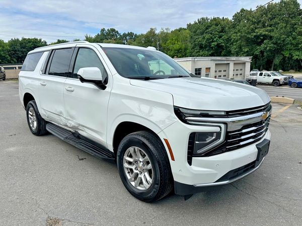 2025 CHEVROLET SUBURBAN LT