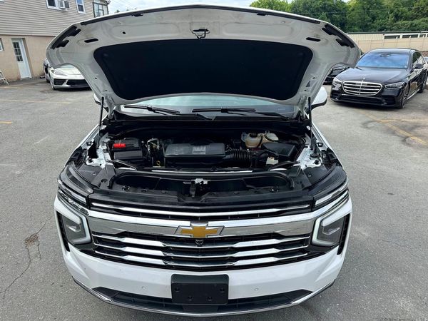 2025 CHEVROLET SUBURBAN LT