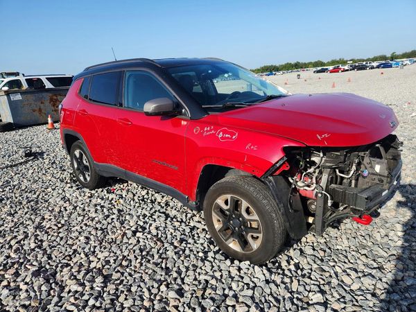 2018 JEEP COMPASS Trailhawk