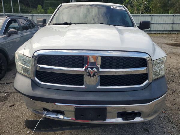 2016 RAM 1500 ST