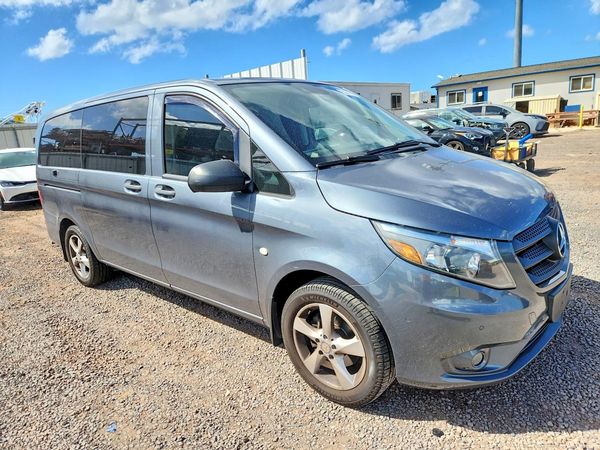 2016 MERCEDES-BENZ METRIS