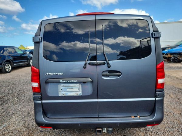 2016 MERCEDES-BENZ METRIS