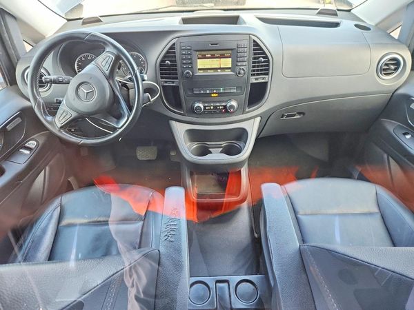 2016 MERCEDES-BENZ METRIS