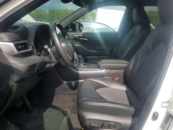 2024 TOYOTA HIGHLANDER — DENT