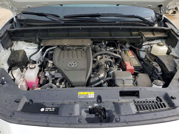 2024 TOYOTA HIGHLANDER — Engine bay
