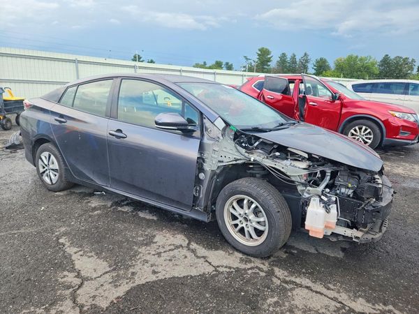 2017 TOYOTA PRIUS
