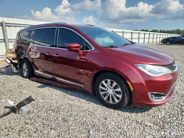2019 CHRYSLER PACIFICA