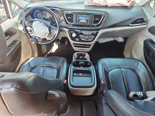 2019 CHRYSLER PACIFICA