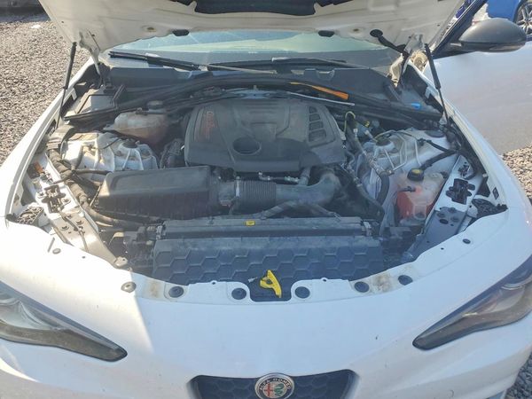 2019 ALFA ROMEO GIULIA TI RWD — Engine bay