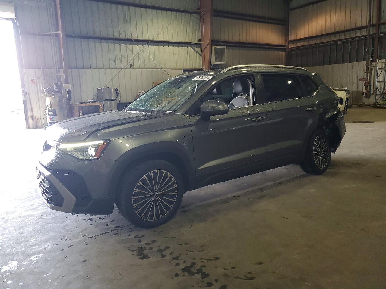 2025 VOLKSWAGEN TAOS SE