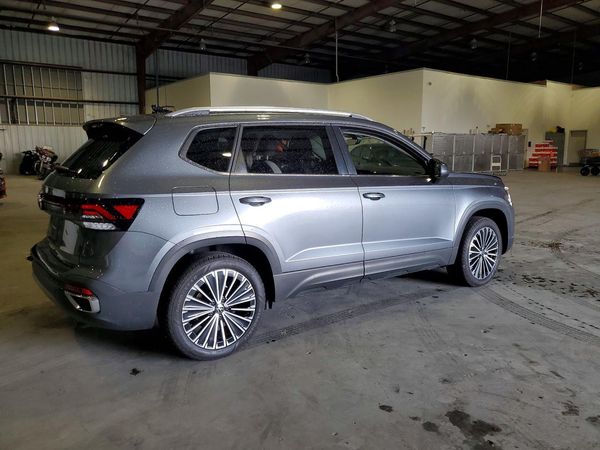 2025 VOLKSWAGEN TAOS SE