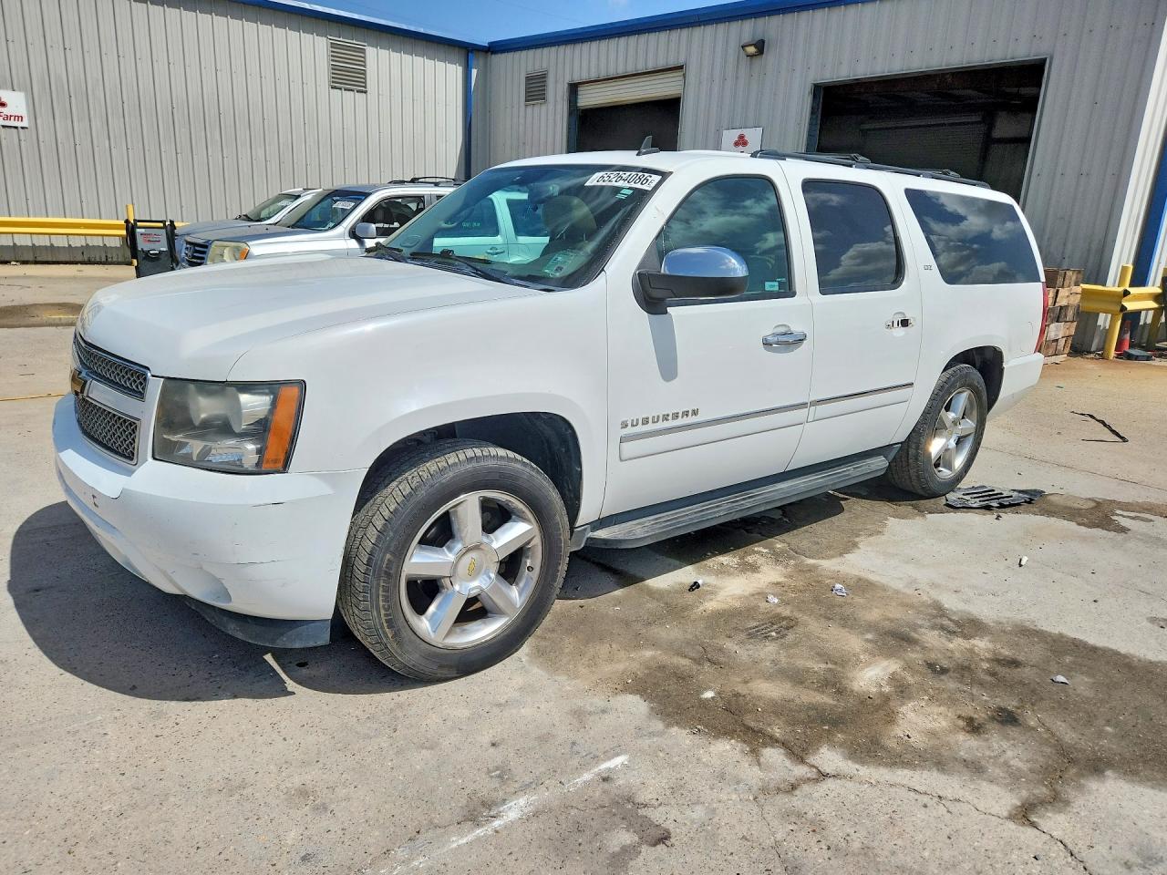 2014 CHEVROLET SUBURBAN LTZ