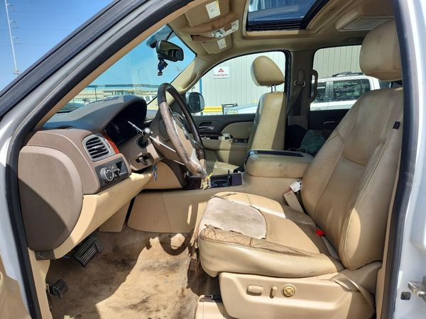 2014 CHEVROLET SUBURBAN LTZ
