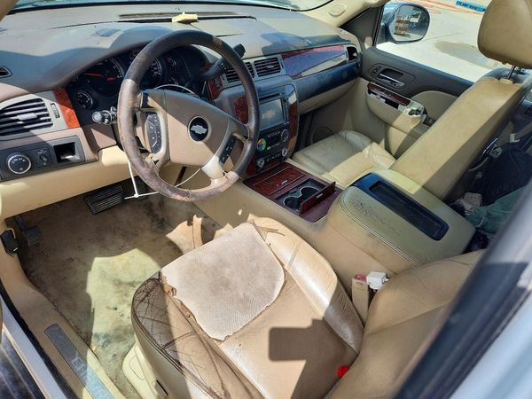 2014 CHEVROLET SUBURBAN LTZ