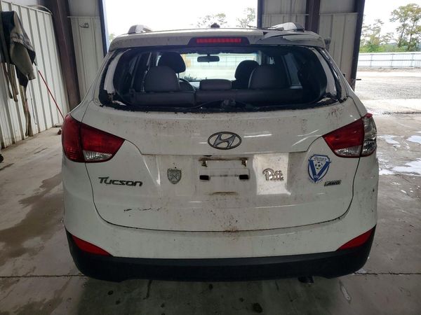 2015 HYUNDAI TUCSON GLS (Middle)