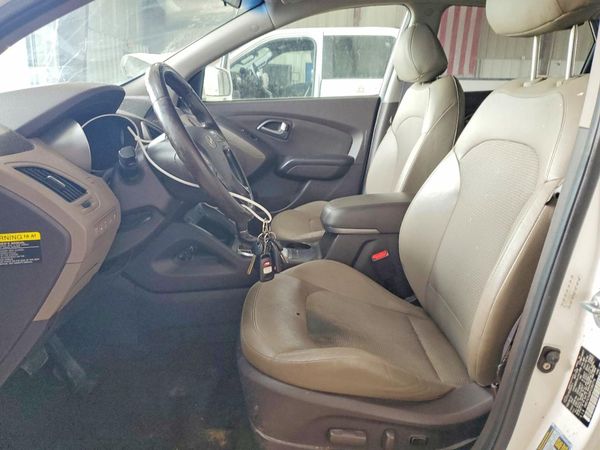 2015 HYUNDAI TUCSON GLS (Middle)