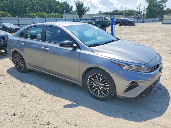2024 KIA FORTE GT Line