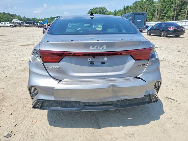 2024 KIA FORTE GT Line