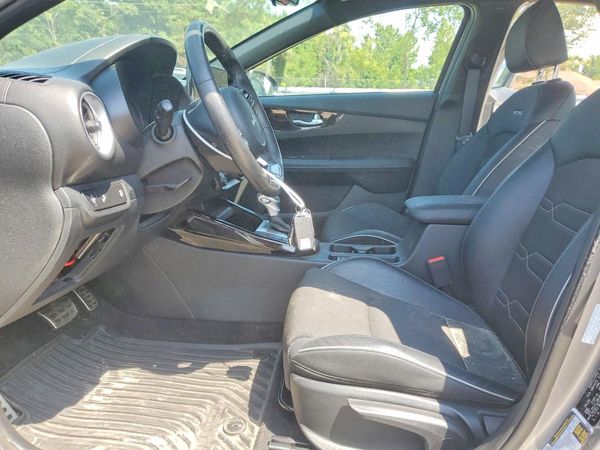 2024 KIA FORTE GT Line