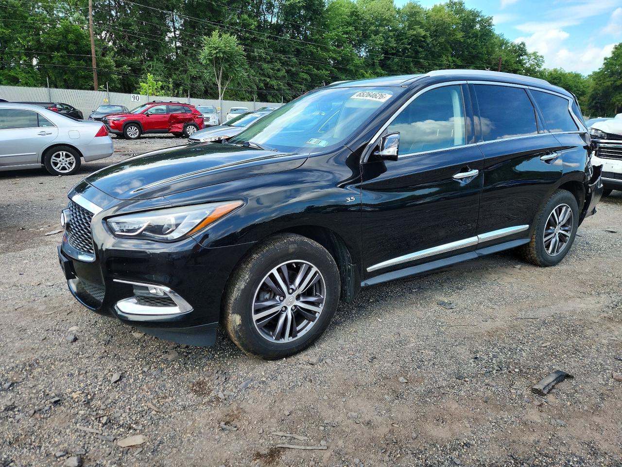 2017 INFINITI QX60 — Front 3/4
