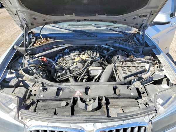 2016 BMW X3 xDrive28i — Engine bay