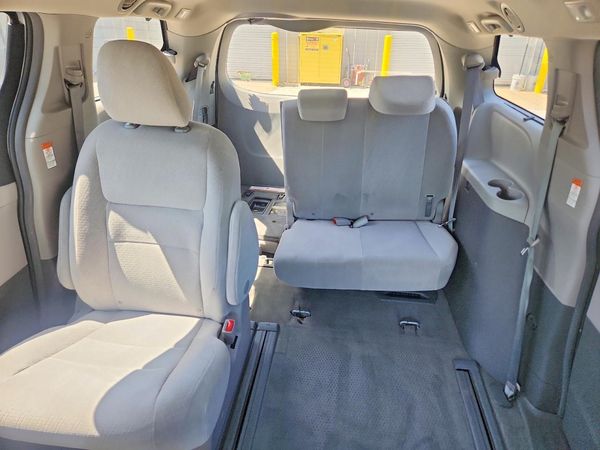 2015 TOYOTA SIENNA