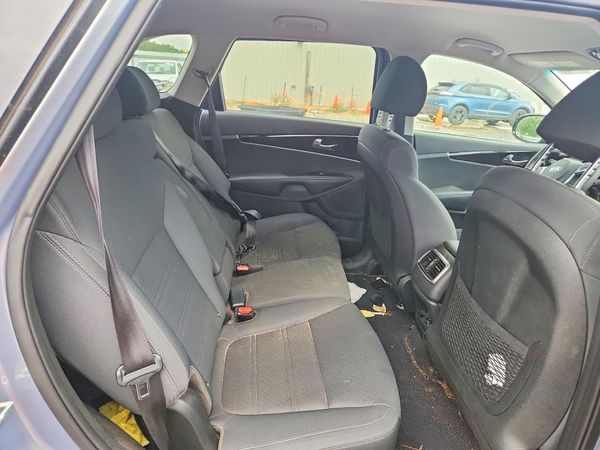 2020 KIA SORENTO L, LX, S