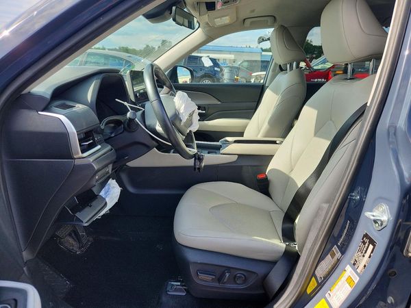 2024 TOYOTA GRAND HIGHLANDER