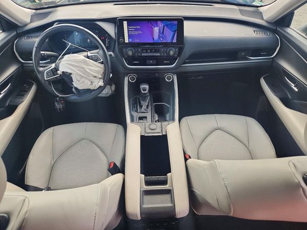 2024 TOYOTA GRAND HIGHLANDER