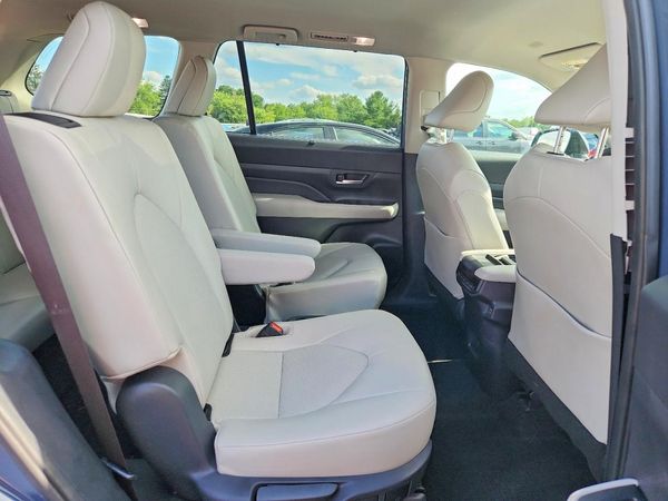 2024 TOYOTA GRAND HIGHLANDER