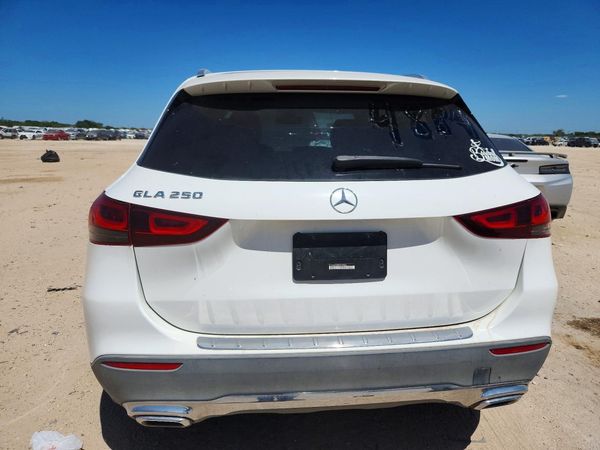 2021 MERCEDES-BENZ GLA-CLASS GLA250 — DIRR