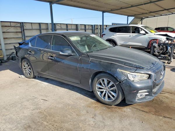2015 INFINITI Q50