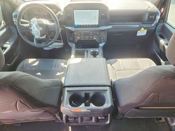 2025 FORD F150