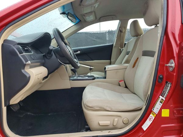 2014 TOYOTA CAMRY — DENT