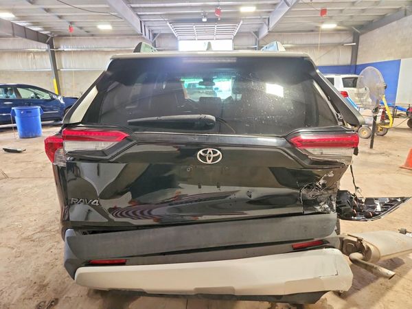 2019 TOYOTA RAV4