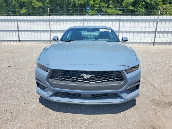 2025 FORD MUSTANG