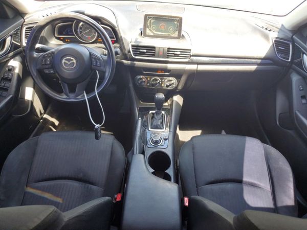 2016 MAZDA 3 SV/Base