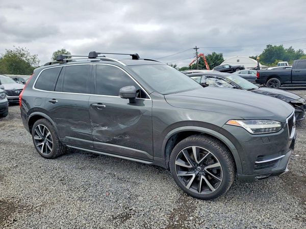 2018 VOLVO XC90