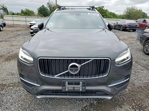 2018 VOLVO XC90