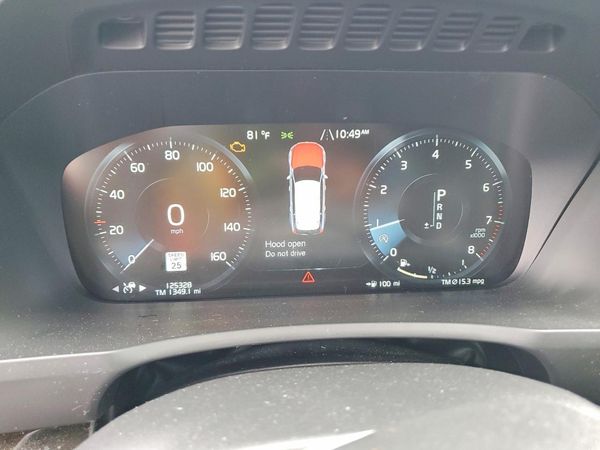 2018 VOLVO XC90