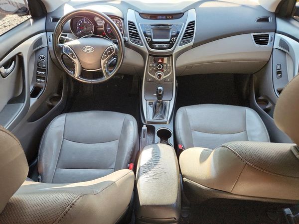 2014 HYUNDAI ELANTRA