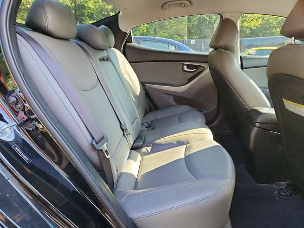 2014 HYUNDAI ELANTRA