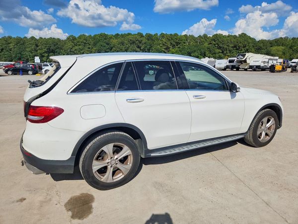 2016 MERCEDES-BENZ GLC GLC300
